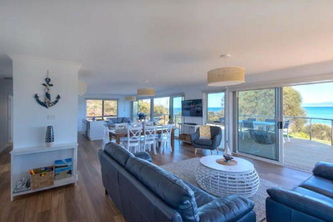 Sandbar Beach House - Accommodation Whitsundays 3