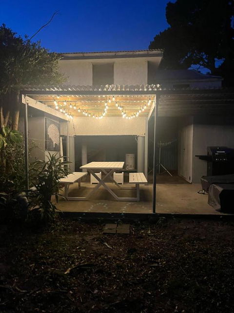 Sandown Beachside Cottage - Accommodation Whitsundays 0