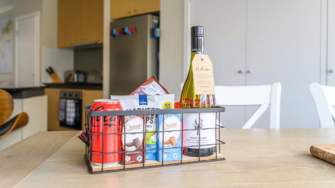 Sandpiper 9 - Close To Town And Beach - Accommodation Whitsundays 1