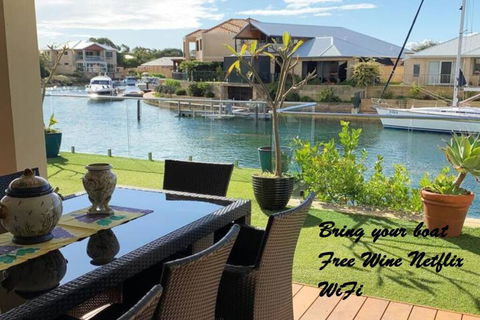 Sandpiper Island Tranquil Waterfront Views & Jetty - Accommodation Whitsundays 0