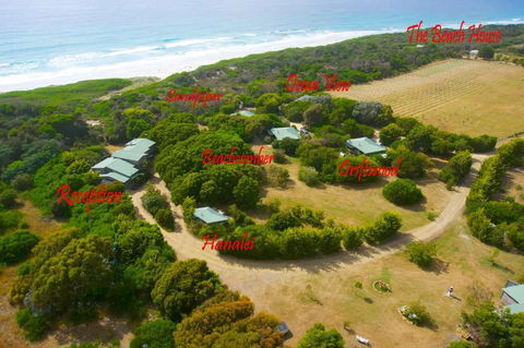 Sandpiper Ocean Cottages - Accommodation Whitsundays 0