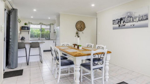 Sandstone Cove At Sandstone Point - Accommodation Whitsundays 1