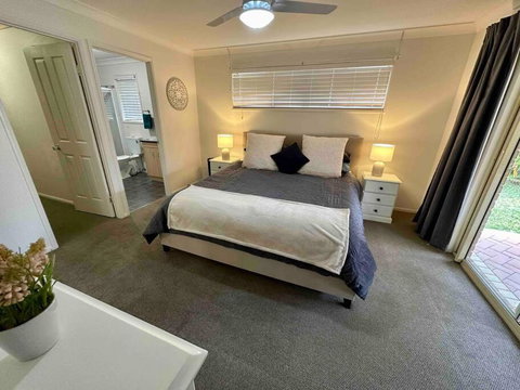 Sandstone Point And Bribie Beaches - Accommodation Whitsundays 0