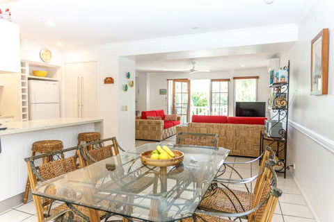 Sandy Beach Resort - Accommodation Whitsundays 3