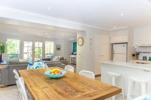 Sandy Beach Resort - Accommodation Whitsundays 1