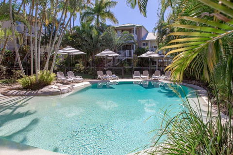 Sandy Beach Resort - Accommodation Whitsundays 0