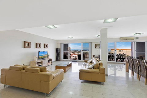 Sandy Cove Apartment The Entrance 48a - Accommodation Whitsundays 1
