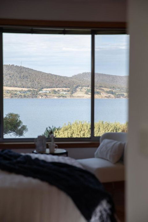 Sea View Guest House - Accommodation Whitsundays 2