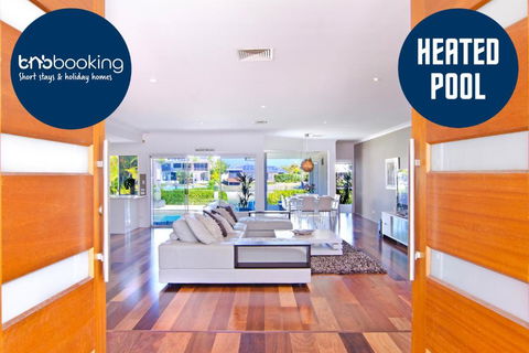 SEACLUSION 5 Bed Waterfront, Sleeps 12 - Accommodation Whitsundays 0
