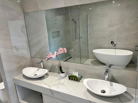 Sixty Six Boutique Apartments - Accommodation Whitsundays 2