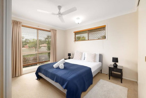 Spacious 3-BR Haven Prime Location Shopping Centre - Accommodation Whitsundays 3