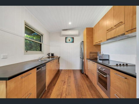 STANLEY COTTAGE - Accommodation Whitsundays 3