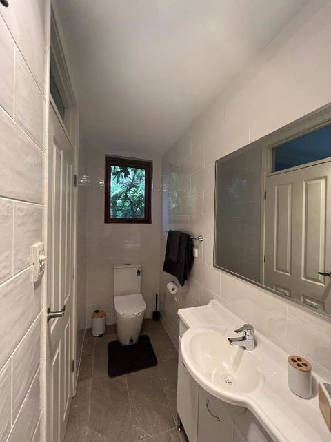 Studio At The Back Of Mount Taylor - Accommodation Whitsundays 3