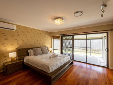 Stylish 2BR House For A Memorable Stay Stretton - Accommodation Whitsundays 2
