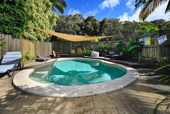 Stylish Family Eco Lodge with Accommodation Whitsundays