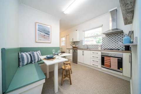 Surfs Up At Somerton Park - Accommodation Whitsundays 1