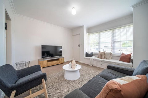 Surfs Up At Somerton Park - Accommodation Whitsundays 3