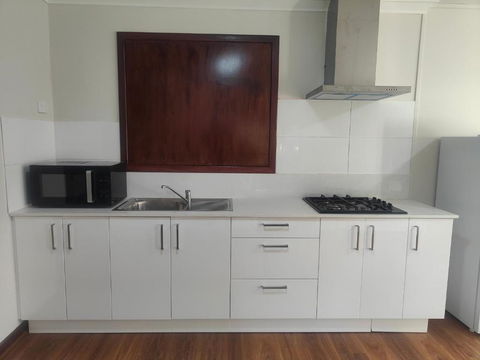 The Cozy Little House - Accommodation Whitsundays 2