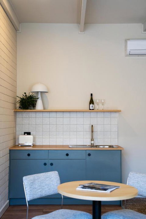 The Clovercrest Hotel Motel - Accommodation Whitsundays 3