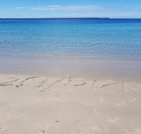 Beachside Husky - Waterfront - Accommodation Whitsundays