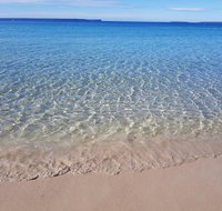 Beachside Husky Waterfront Cabin - Accommodation Whitsundays