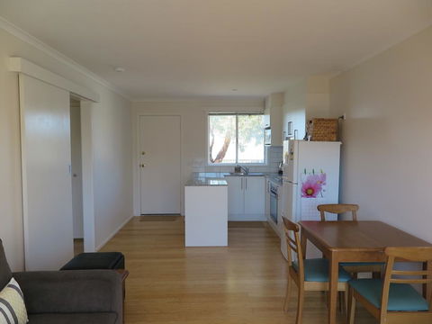 Beachside Rest - Accommodation Whitsundays 2
