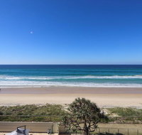 Beachside Tower Apartments