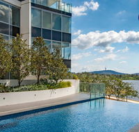 Beautiful Modern Lake View Apartment - Accommodation Whitsundays