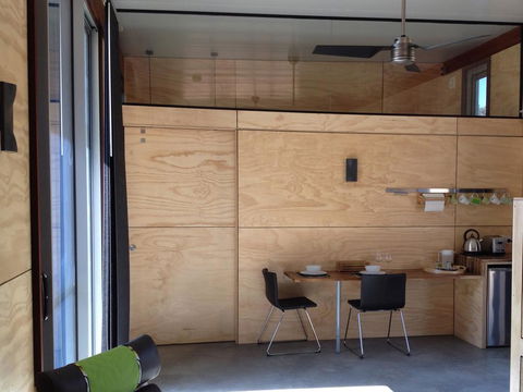 Bed + Bauhaus - Accommodation Whitsundays 0