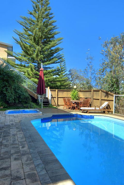 BEDARRA, MOLLYMOOK BEACH - Accommodation Whitsundays 3