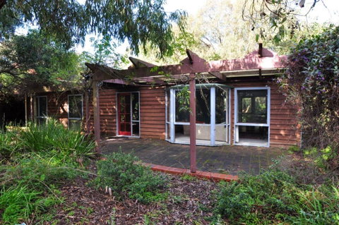 BEECHWOOD - SURF SIDE - Accommodation Whitsundays 0
