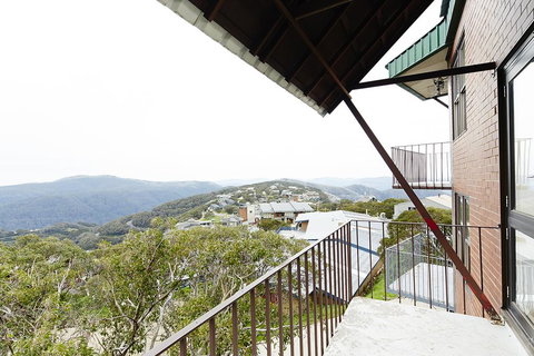 Beehive 14 - Accommodation Whitsundays 3