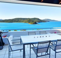 Bella Vista E9 - Ocean View Spacious 2 Bedroom with golf buggy - Accommodation Whitsundays