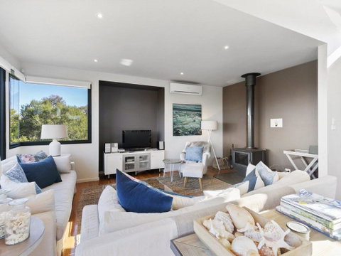 BELLE VUE ANGLESEA - Accommodation Whitsundays 3