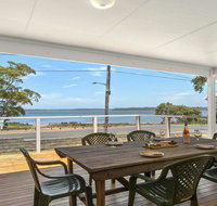 Bellevue - overlooking serene Lake Woolumboola - Accommodation Whitsundays