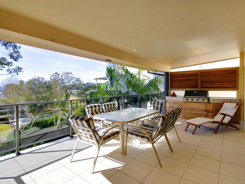 Bellima Beach House', 9 Jackson Close - Huge Duplex With Air Con And Fabulous Views - Accommodation Whitsundays 2