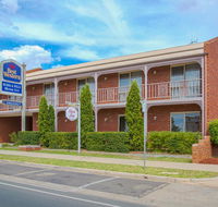 BEST WESTERN Burke And Wills Motor Inn - Accommodation Whitsundays