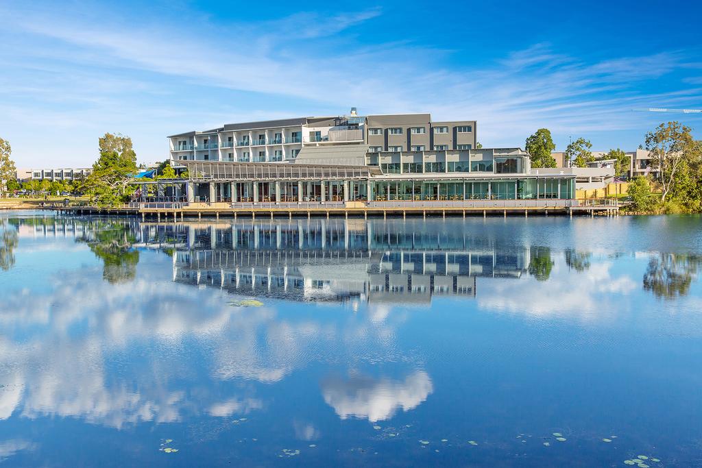 North Lakes QLD Accommodation Whitsundays