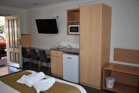 Best Western Tuscany On Tor Motor Inn - Accommodation Whitsundays 3