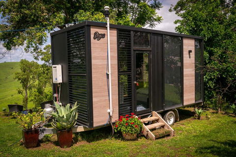 Big Tiny Paz Seven Hills Tiny House, Tallarook - Accommodation Whitsundays 0