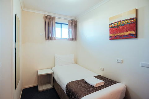 Big Windmill Corporate & Family Motel - Accommodation Whitsundays 3
