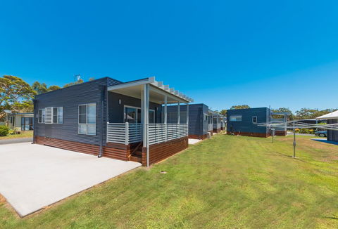 BIG4 Colonial Holiday Park Harrington - Accommodation Whitsundays 2