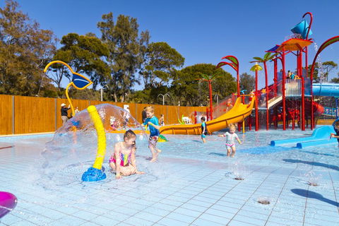 BIG4 Easts Beach Holiday Park - Accommodation Whitsundays 0