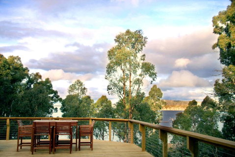 Blue Lake Lodge - Accommodation Whitsundays 1