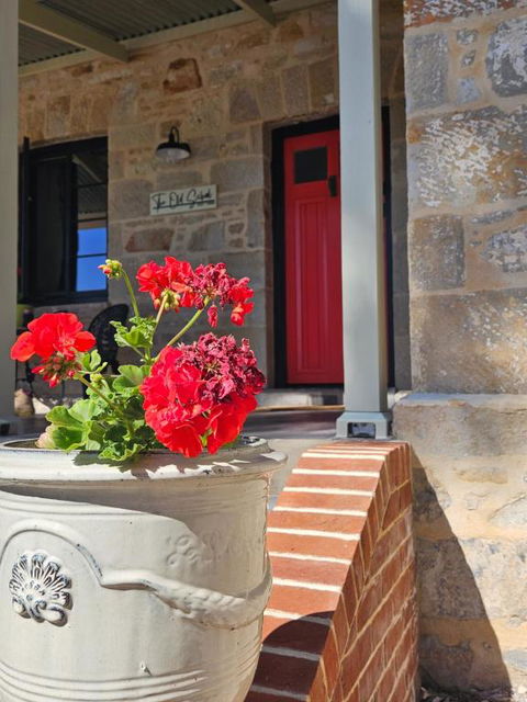 The Old School Romantic Stay Adelaide Hills - Accommodation Whitsundays 3