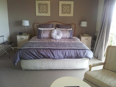 Waterview Gardens B&B - Accommodation Whitsundays 0