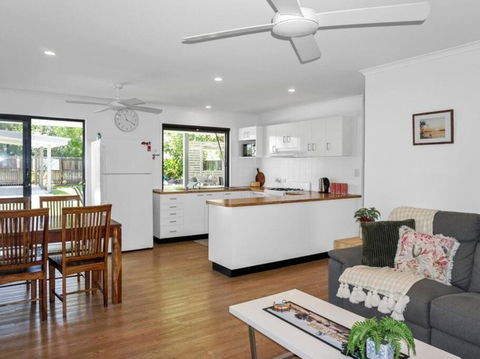 Welcome To The Crab Shack - Accommodation Whitsundays 0