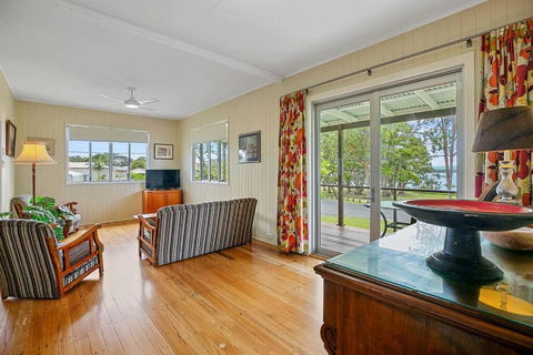 Welcome To Waterfront Views - Accommodation Whitsundays 3
