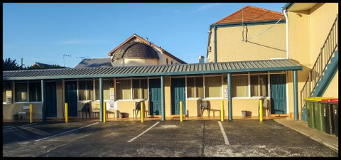 Windsor Motel - Accommodation Whitsundays 0