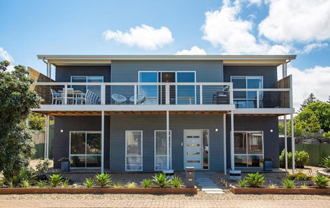 Xanadu - Aldinga Beach - C21 SouthCoast Holidays - Accommodation Whitsundays 0